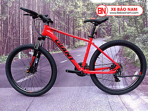 Xe đạp Giant ATX 700 màu đỏ