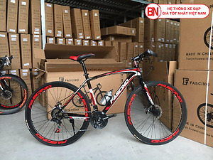 Xe đạp FT700 màu đen đỏ